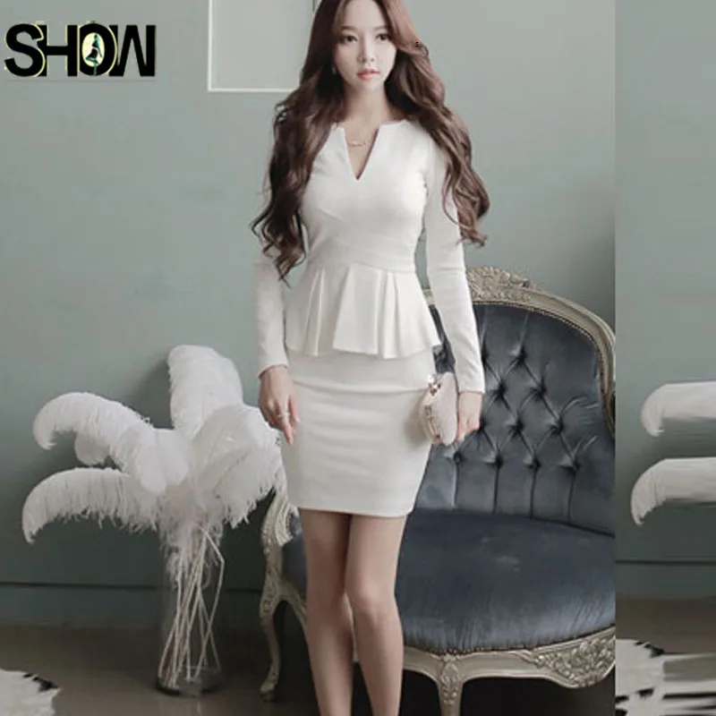 Женское облегающее платье карандаш черное с длинным рукавом и баской в Корейском