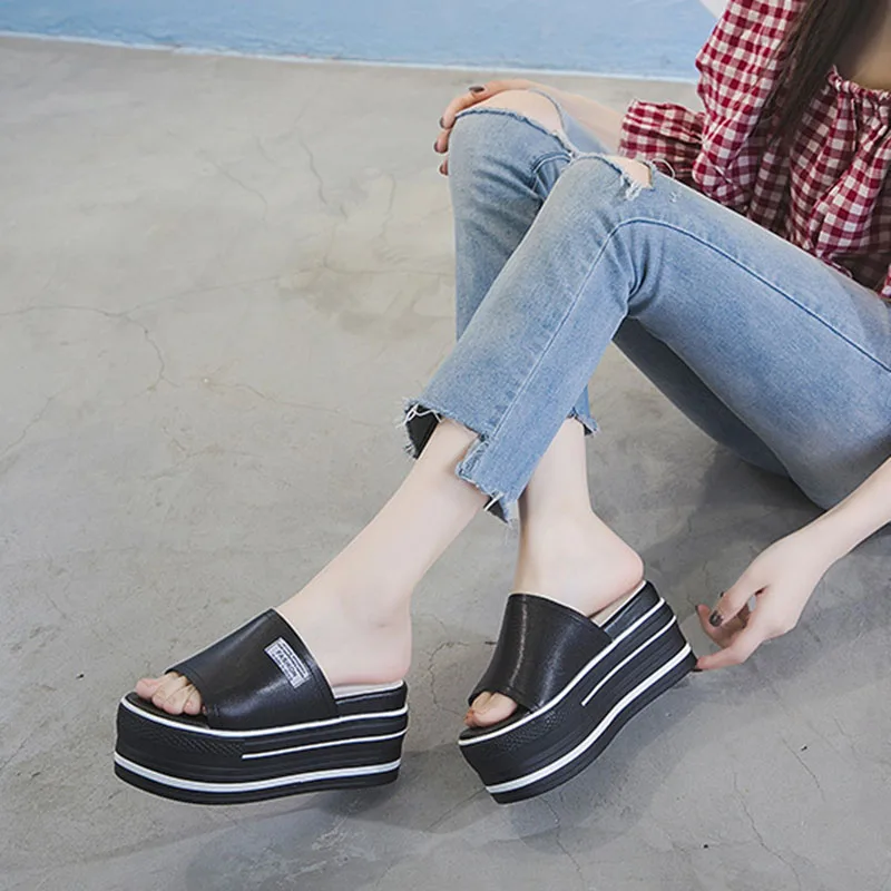 Женские летние тапочки на толстой подошве повседневные кожаные шлепанцы