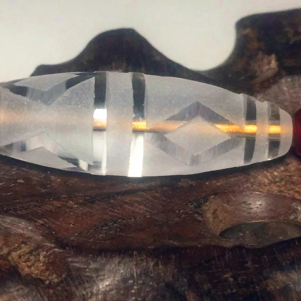 Tibetan Buddhist style white crystal DZI 6 eye diamond pattern men and women jewelry DIY Free Shipping | Украшения и аксессуары