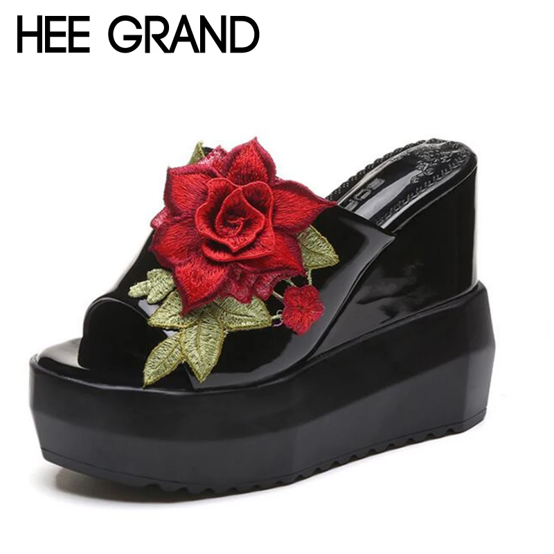 HEE GRAND/2019 женские босоножки на танкетке с цветочным рисунком высоких каблуках