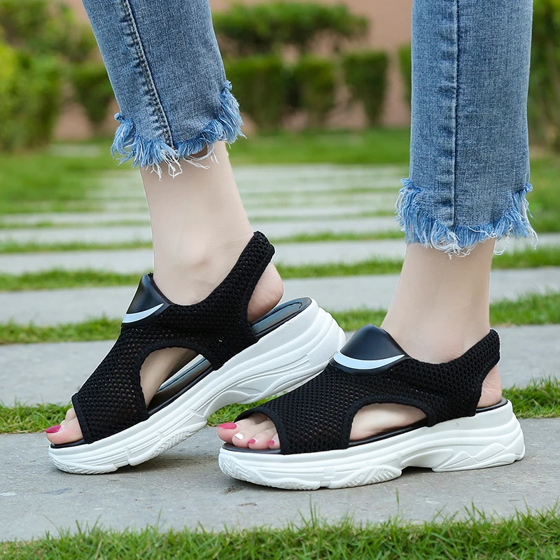 Женские летние сандалии на массивной платформе дышащие удобные прогулочные