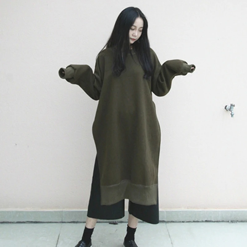 Женское весеннее платье-свитер с круглым вырезом и разрезом | Женская одежда