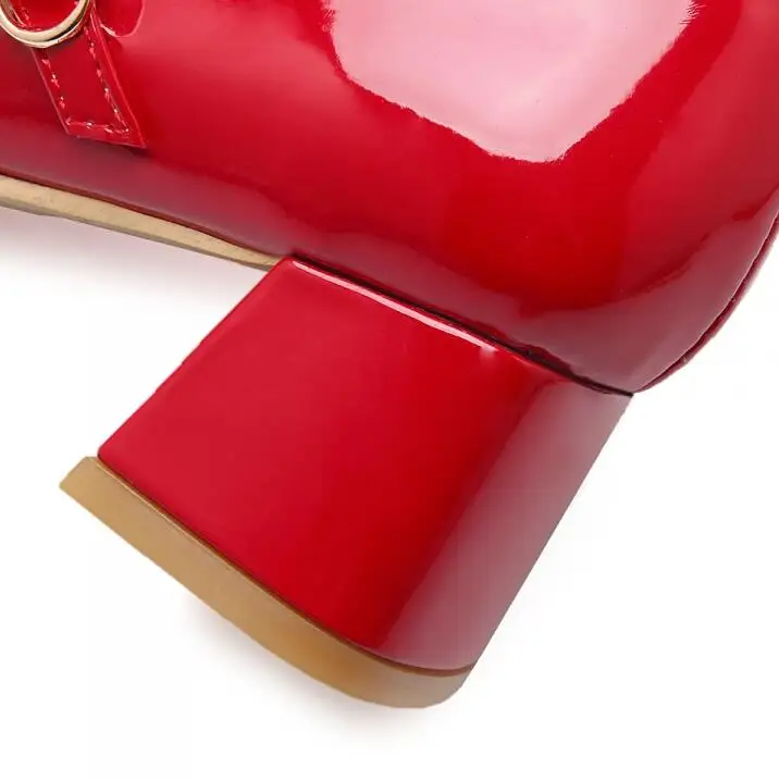 Милые туфли-лодочки Mary jane с ремешком на щиколотке и пряжкой обувь платформе