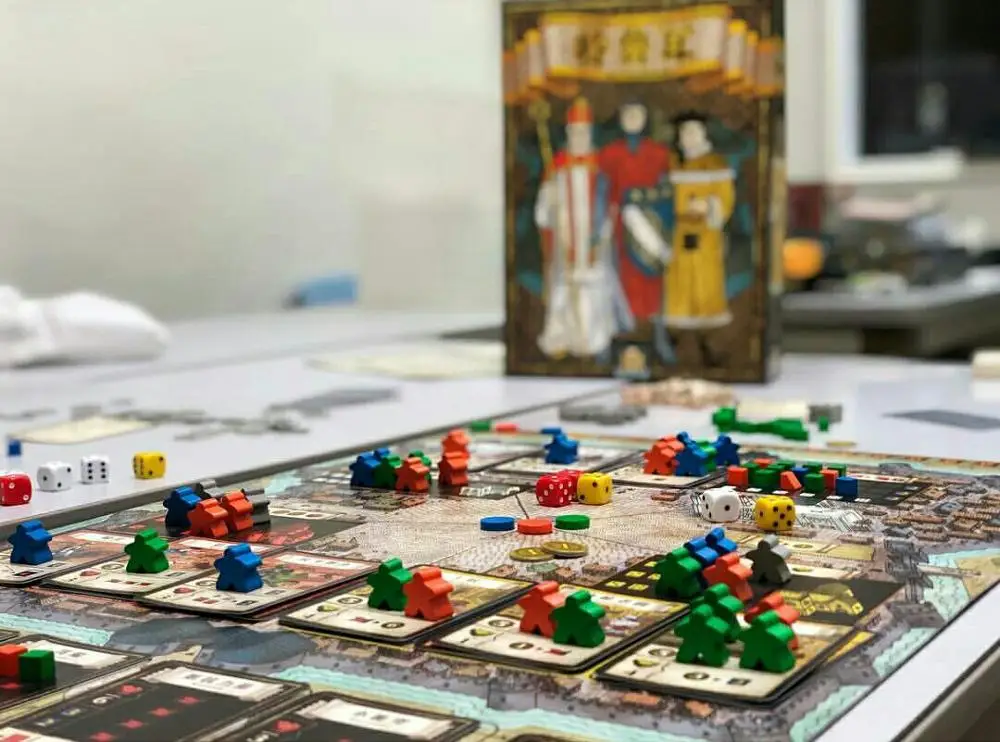 2 вида классических настольных игр Troyes китайская версия пакет для расширения