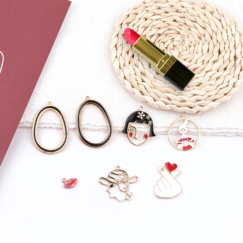 

Новый стиль 30 шт./лот сплав капля масло мультфильм девушки/овалы/сердца Женщины формы металла плавающий медальон Подвески diy ювелирные изде...