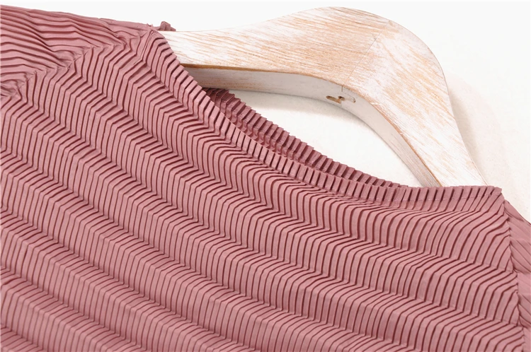 Changpleat, летняя коллекция, новые необычные женские футболки, топ Miyak, плиссированные, модные, короткий рукав, одноцветные, круглый вырез, большая эластичная длинная футболка