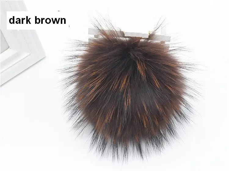 Dark brown 15 см самодельные помпоны из натурального меха енота, Меховые помпоны для женщин и детей, шапочки-бини, шапки большого размера, натуральный помпон для обуви, шапки и сумки - Цвет: Dark brown
