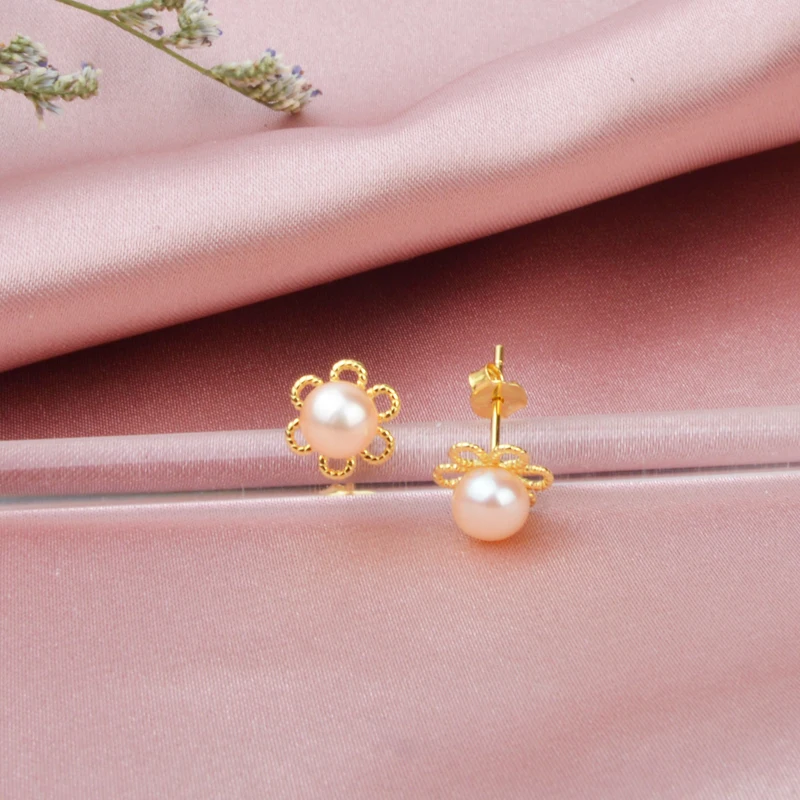 Женские серьги-гвоздики из серебра 925 пробы с натуральным пресноводным жемчугом