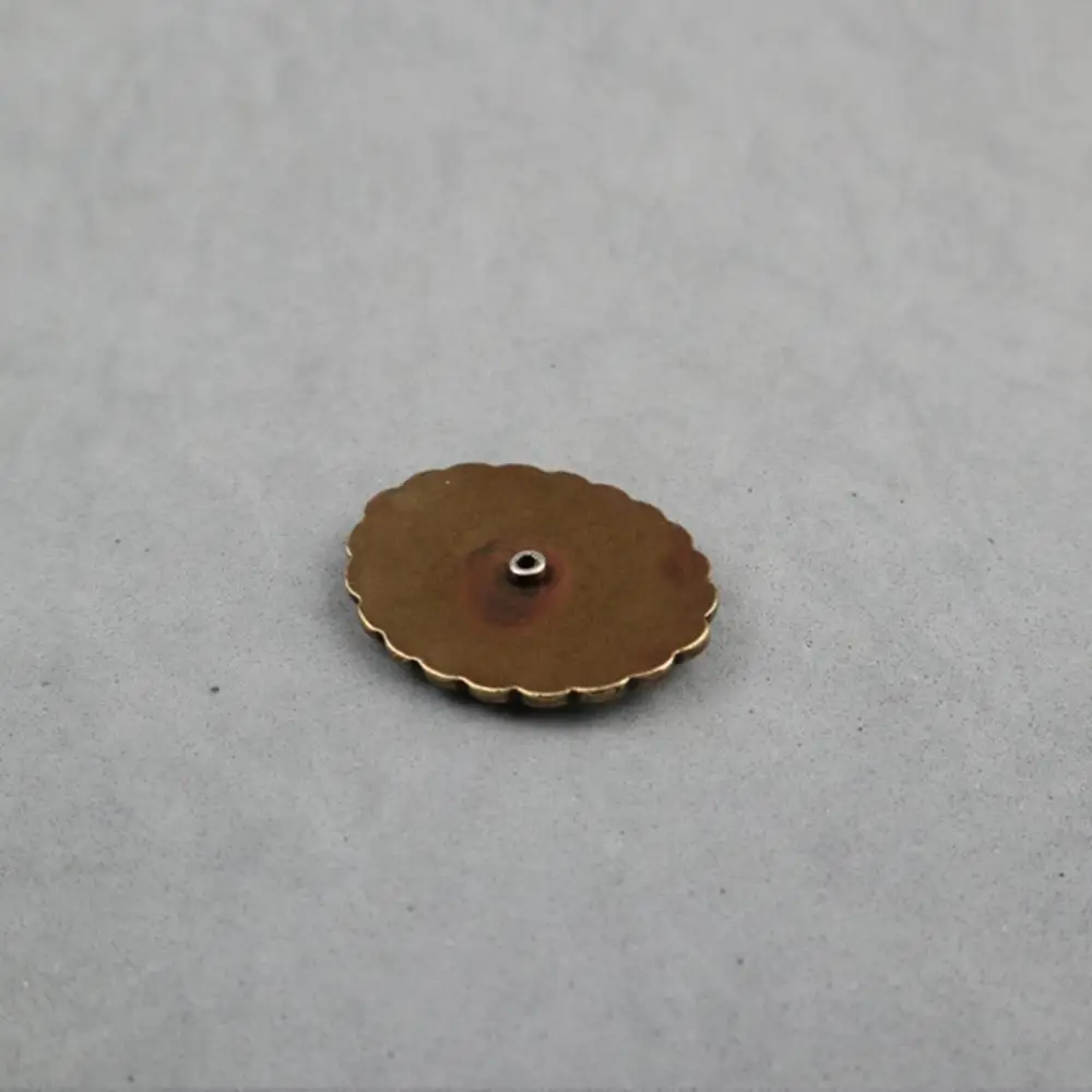 Leahter ремесло оборудование Ретро стиль Хризантема Conchos Металл античная латунь
