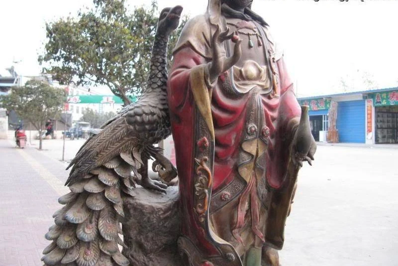 Фото Китайский Старый Фарфор WUCAI peafowl Bodhisattva GuanYin Kwan-Yin статуя Будды Дом и сад Китайский Старый Фарфор WUCAI peafowl Bodhisattva GuanYin Kwan-Yin статуя Будды Дом и сад
