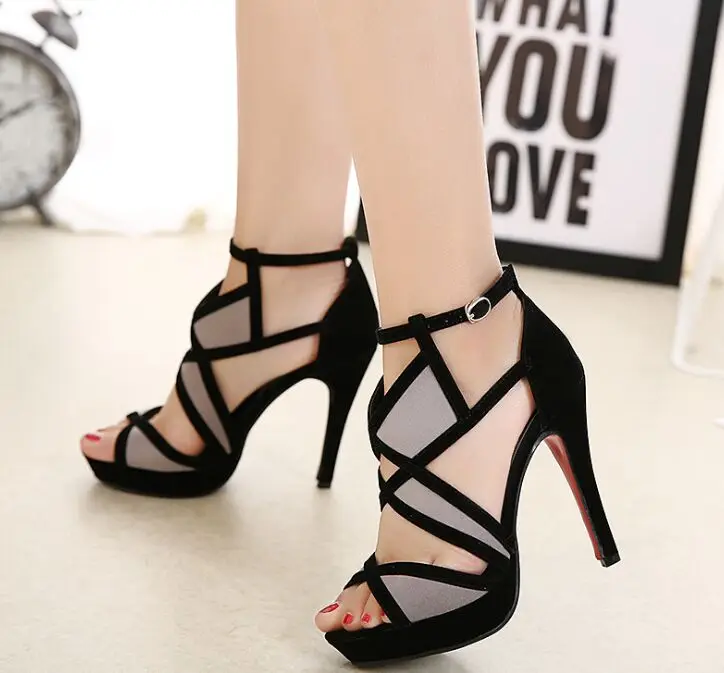 Туфли женские на высоком каблуке летние пикантные сандалии с вырезами модная