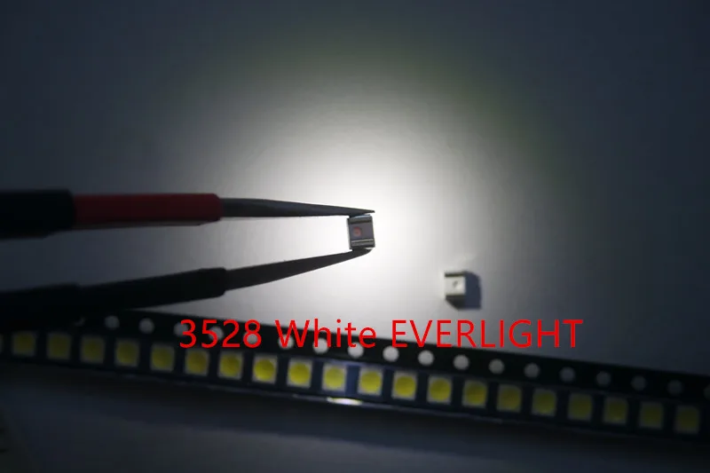 100 шт. EVERLIGHT 3528 1210 SMD светодиодсветодиодный белая золотая линия/медный кронштейн