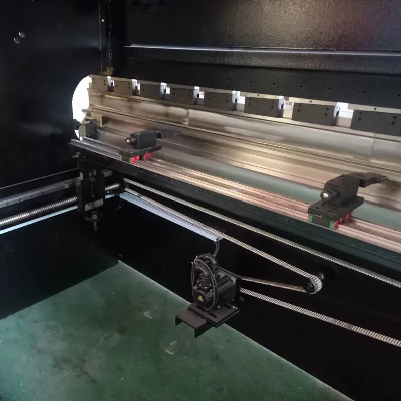 WC67K-100/3200 модель 100 тонн 3200 мм красный гибочный станок с ЧПУ Типа CNC сервопривод пресс тормоз оснащен системой управления DELEM DA41S для продажи