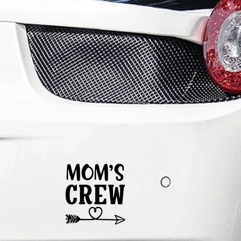 

YJZT 12.7CM*13CM MOM'S CREW Arrow Heart Vinyl Decal Personality Car Sticker Black Silver C10-02133