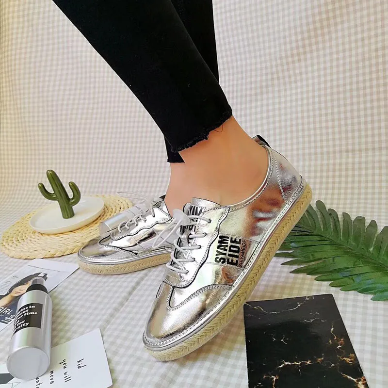 Шикарные лакированные кроссовки Для женщин на шнуровке Повседневное скейт обувь