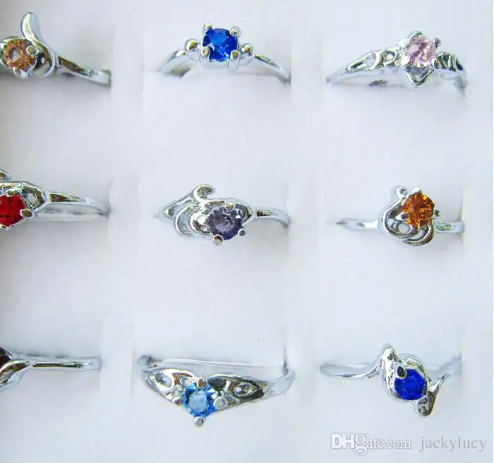 

Fashion Simulation Zircon Finger Ring Popular Costume Glass Diamond Alloy Rings Jewelry For Women Cheap Sale