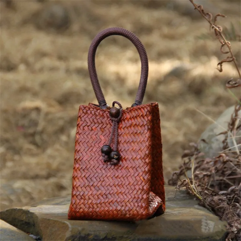 Новая летняя сумочка из соломы сумка-тоут Женская Ручная сумка ротанга с бисером