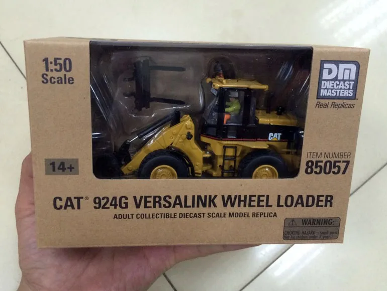Новая модель Color box-DM-Cat 924G колесный погрузчик Versalink литый под давлением 1/50 #85057
