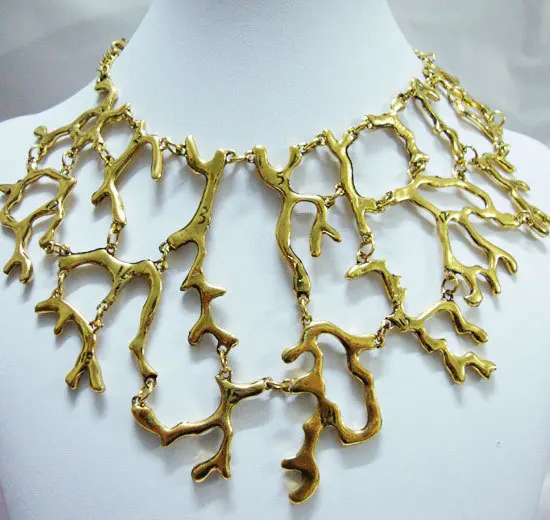 

Classic luxury hollow humanoid Art Deco Style Necklace