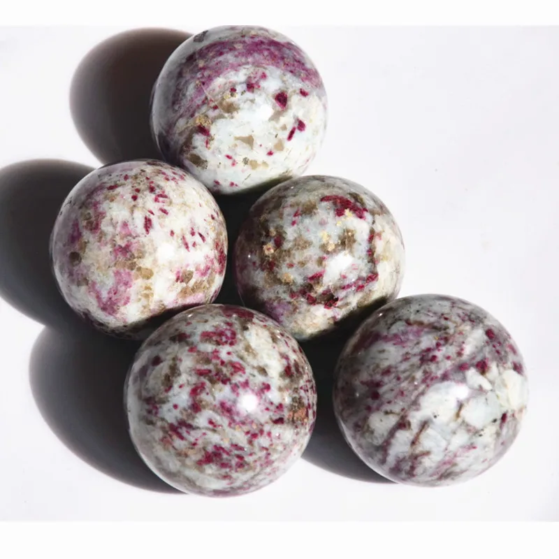 

Drop shipping!!!4pcs natural quartz crystal red tourmaline to heal natural stone and mineral Christmas gifts