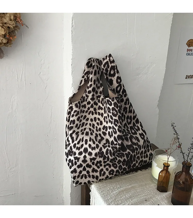 

Женская сумка, однотонная замшевая кожаная сумка на плечо, Женская Повседневная сумка-мессенджер с леопардовым принтом, сумки с ручками све...