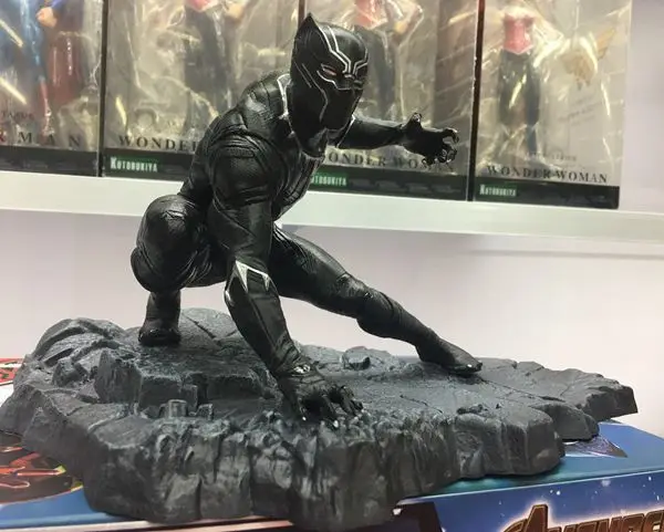 Disney с принтами &quotMarvel&quot &quotМстители&quot черный пантера фигурку сидя модель осанки