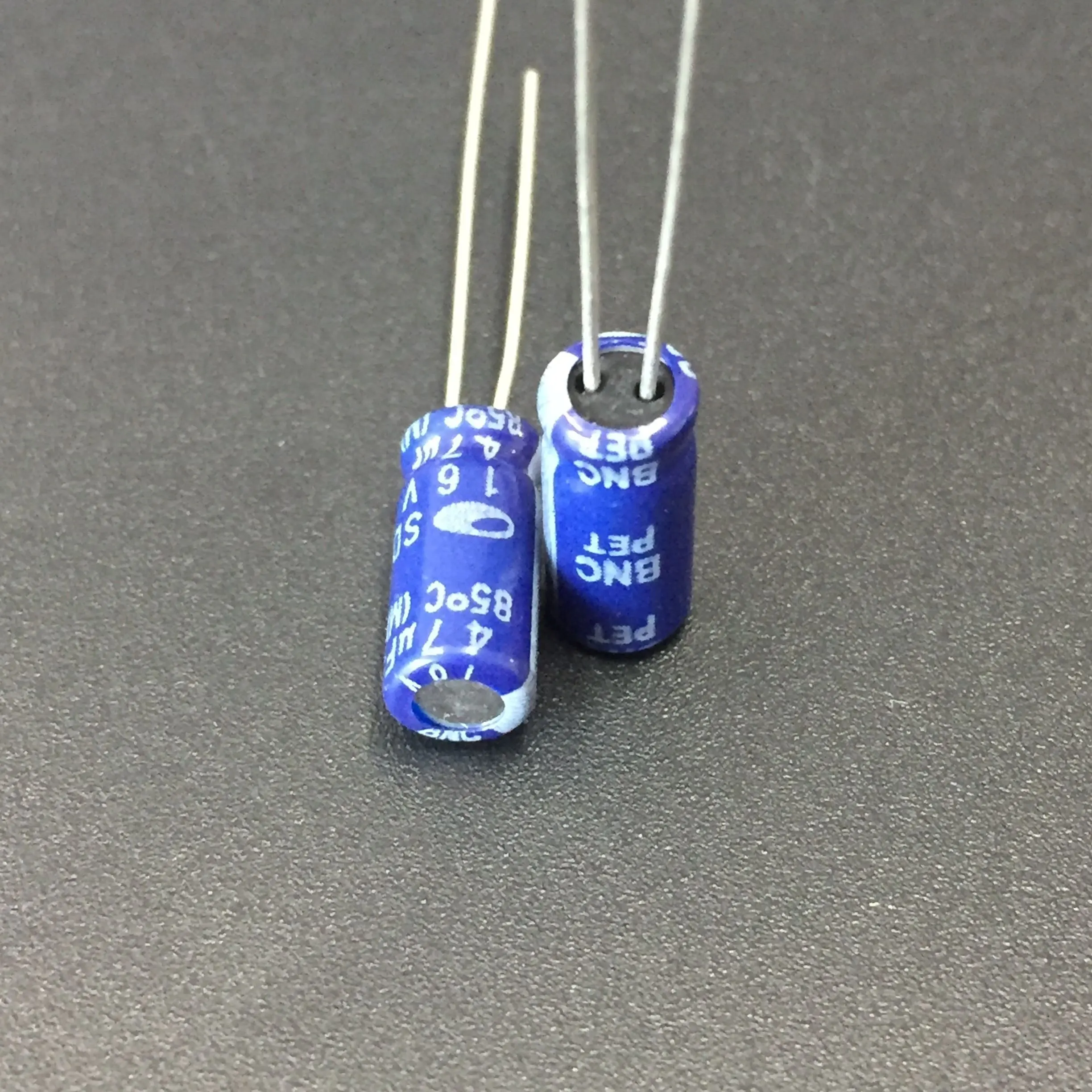 100 шт. 47 мкФ 16V SAMWHA SD series 5x11 мм 16V47uF Алюминий электролитический конденсатор с