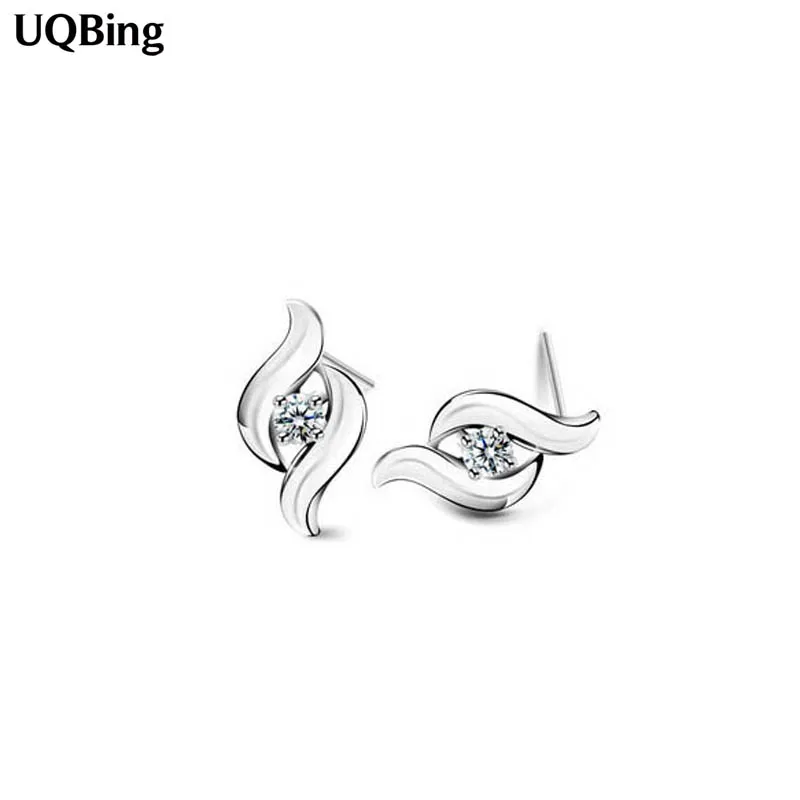 

Серьги-гвоздики из серебра 925 пробы с фианитами