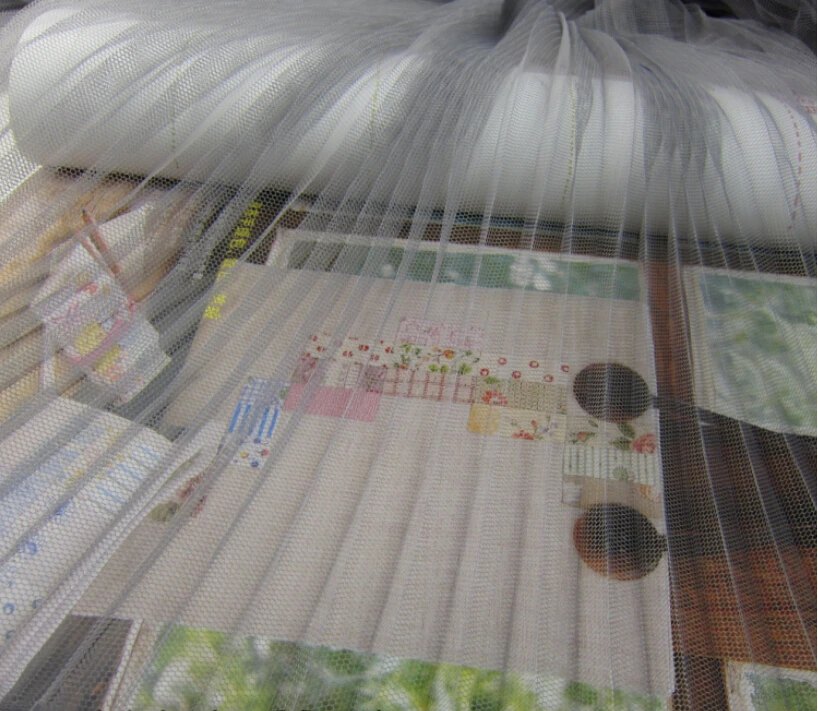 Плиссированная сетчатая кружевная ткань серебристо серого цвета ширина 5 м 155 см