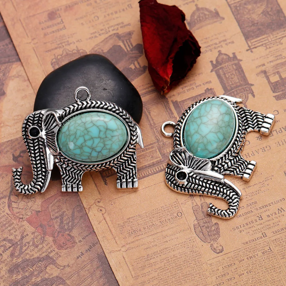 DoreenBeads подвески из сплава цинка серебра слона зеленого цвета кабошона 48х38 мм 2 шт.