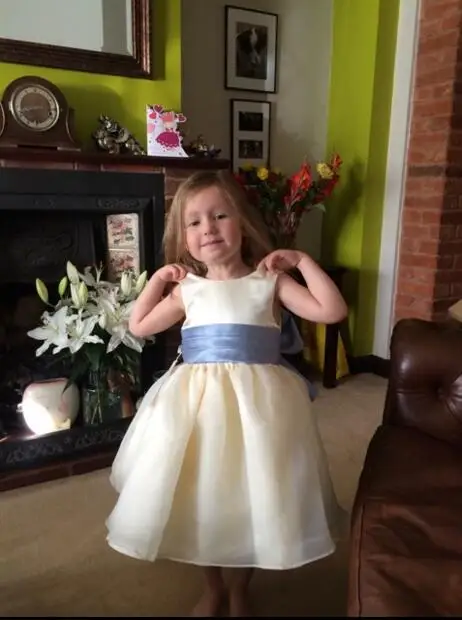 Милые дешевые серьги цвета шампань длиной до колена из органзы платье с