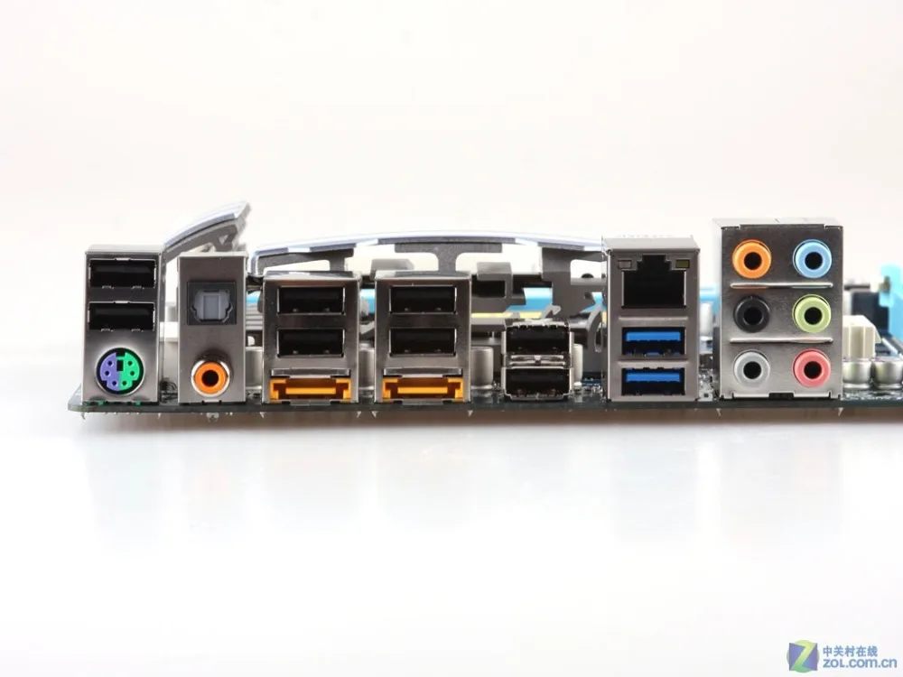 Материнская плата для настольного компьютера Gigabyte GA-P55A-UD3R P55A-UD3R P55 LGA 1156 Core i7 i5 i3 DDR3 16G SATA3 USB3.0 ATX.