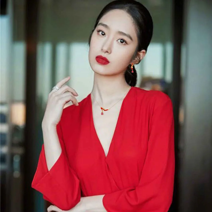 2018 модные ювелирные изделия новая золотая цепочка Красная эмаль кристалл обувь