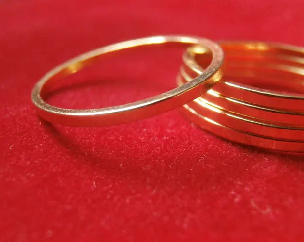Различные размеры кольцо в простом стиле Золотое серебряное металлическое - Фото №1