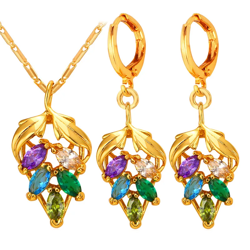 

Kpop Classic Colorful Strawberry Pendant Necklace Earrings For Women yellow Gold/Silver Color Women Jewelry Sets YPE1855