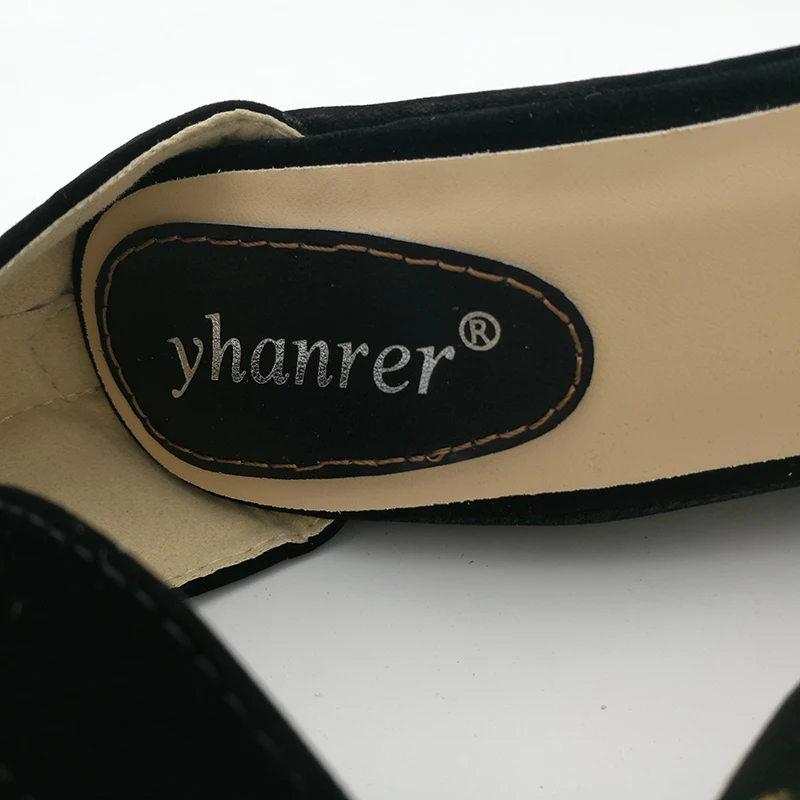 Женские туфли на танкетке 15 см пикантные лодочки с заклепками и металлической