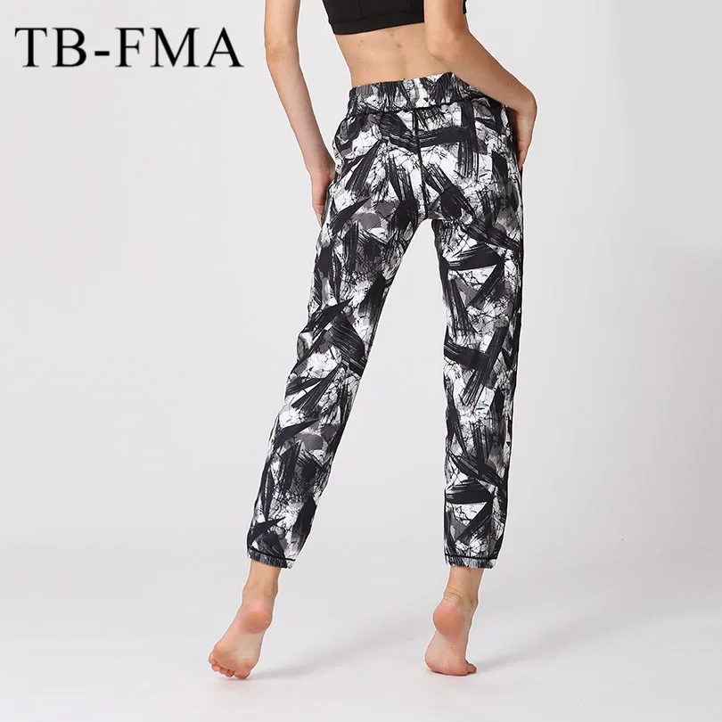 

Yoga Pants Women loose and comfortable Quick Dry Workout Yoga Leggings Fitness Leggings Floral Fitness Running Push Sport