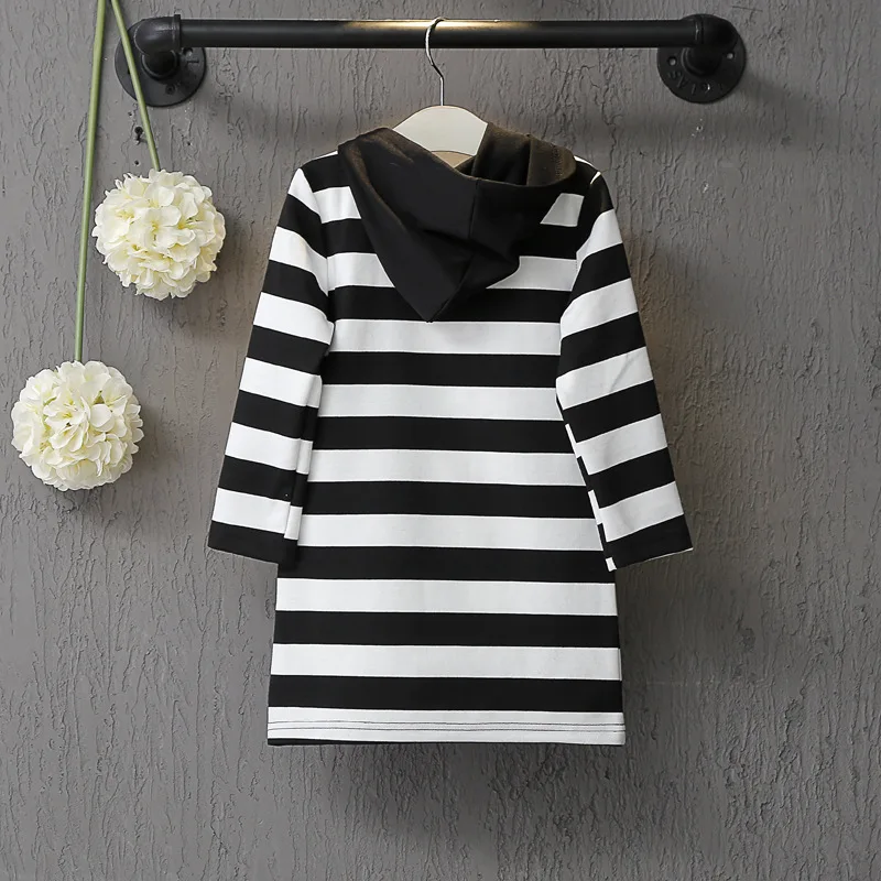 Платья для девочек детская одежда Весенняя повседневная черно-белое Полосатое