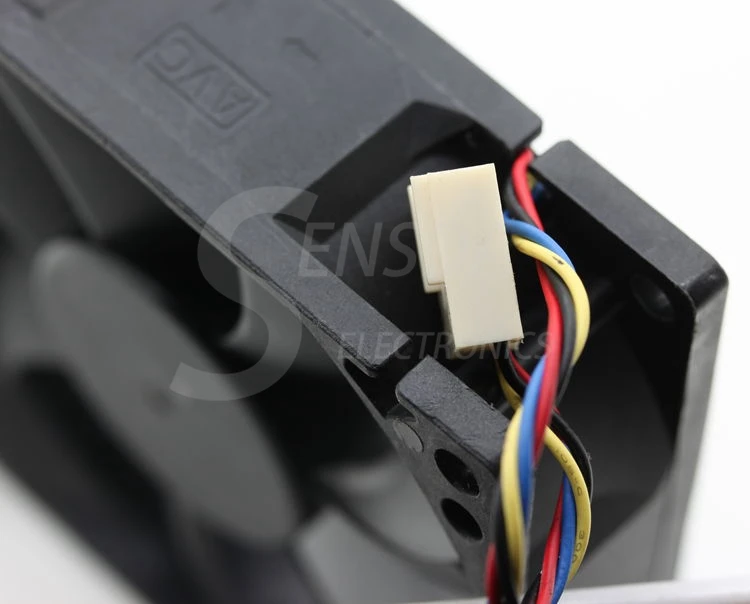 Оригинальный Для AVC DS08025R12U 8025 8 см 80 мм DC 12 В 0.7A инвертор компьютерного сервера