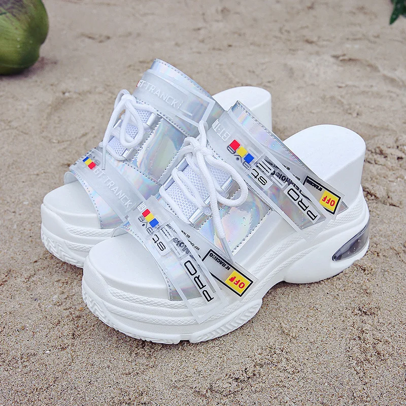 Новинка 2019 года стильные женские шлепанцы повседневная обувь на танкетке 11 см