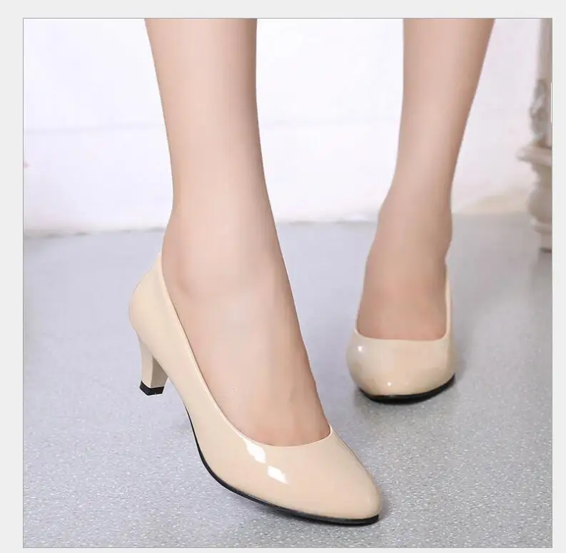 Женская рабочая обувь с мягкой подошвой на весну/осень 2019 черные туфли среднем