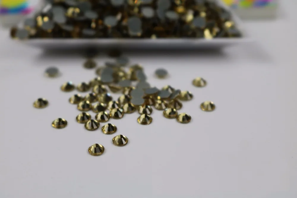 Free Shipping! 1440pcs/Lot ss6 (1.9-2.1mm) High Quality DMC Light Colorado Topaz Iron On Rhinestones / Hot fix | Красота и здоровье