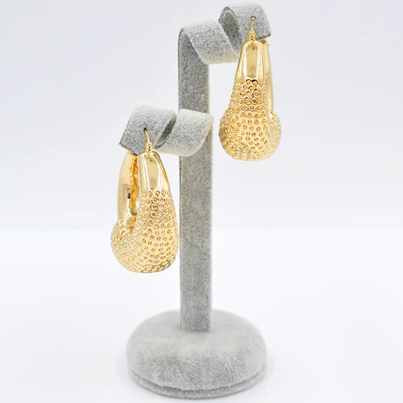 Набор украшений ZEADear: большие серьги-обручи и кулон на ожерелье для женщин, покрытые 18-каратным золотом, из медной проволоки круглой формы с луной для вечеринки, свадьбы и в подарок.