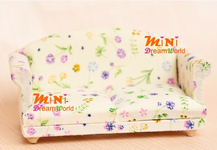 MINI Doll house Mini furniture model small floral double sofa | Игрушки и хобби