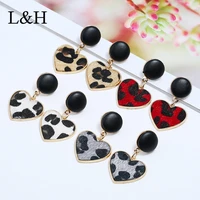 2018 female earrings leopard print drop earrings fashion geometric statement heart dangle earrings for women party jewelry gift