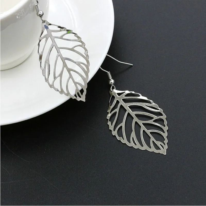 Модные ювелирные изделия простые реалистичные полые металлические серьги с