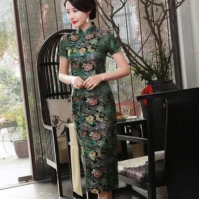 Зеленый SHENG COCO золотой парчи Qipao китайские платья узор Лето Атлас Qipao наклона пряжки длинные модератор одежда зеленый XXXL - Цвет: Зеленый