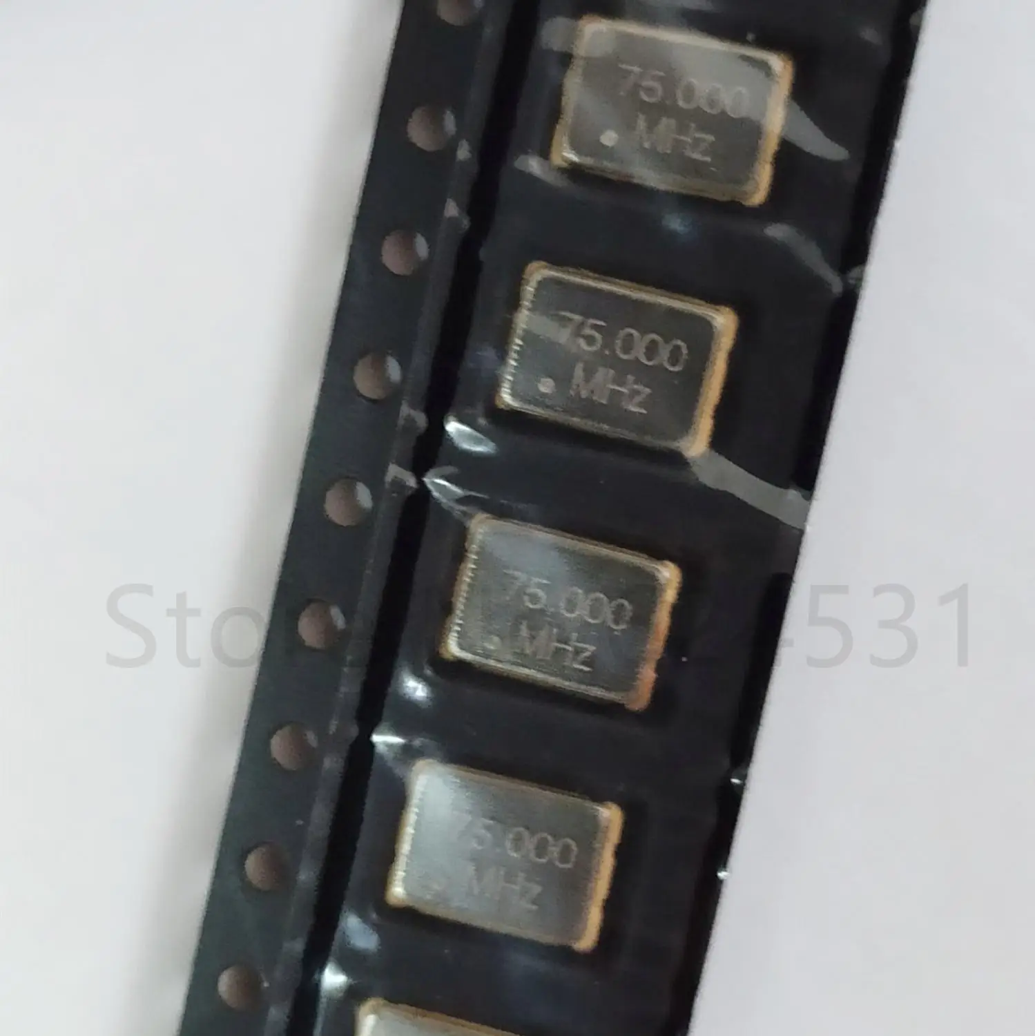

10pcs Chip Active Crystal Vibrating Clock OSC 5070 5*7 75M 75MHZ 75.000MHZ Resonator