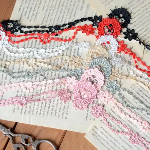 

2018 hot sale Lace accessories Water soluble embroidery doll posted 33 * 4.8 cm
