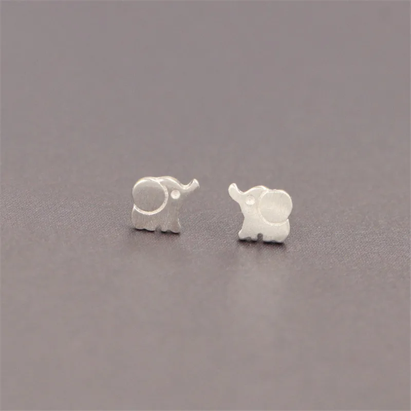 

Cute Elephant925 Sterling Silver Stud Earrings Fashion Personality Lovely Animal Sweet Female Earrings for Women Girls ES106